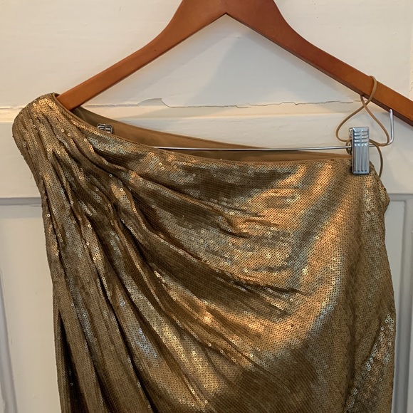 ✨Badgley Mischka Gold Sequin One-Shoulder Dress ✨ — Red Carpet & Holiday Ready - Picture 2 of 7